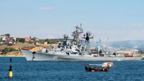 Russian warship fires warning shots at Turkish fishing vessel