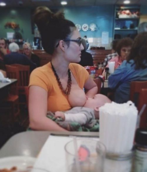 Mother’s photo goes viral after she slams public breastfeeding shamers