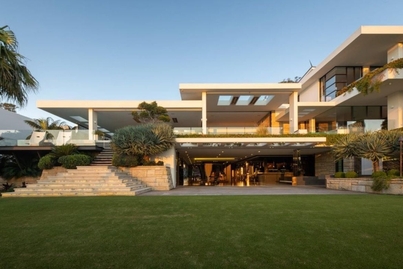 Why has 'Australia's finest home' not sold yet?