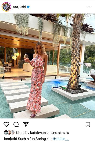 fashions style WAG influencer dressing holiday resort 