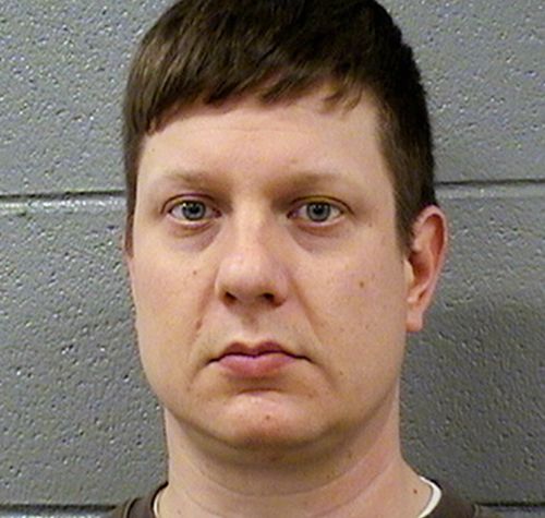 Chicago police officer Jason Van Dyke charged with murder. (AAP)