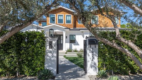 Modern Family star Ariel Winter Lists LA Home for US$4 Million
