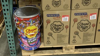 12 kilo tin of Chupa Chups 