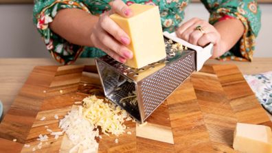 Cheese grater hack will stop you hurting yourself
