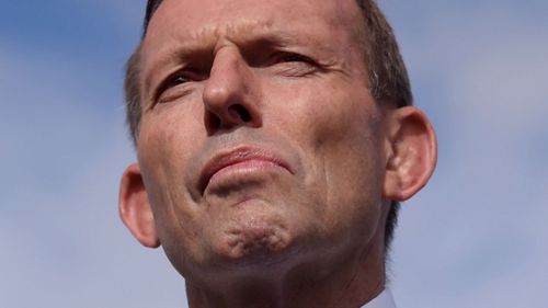 European officials deny asylum seeker talks with Abbott government