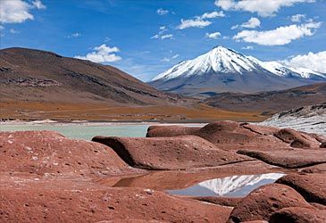 Which desert is situated in the north of Chile?