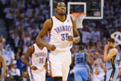 <b>Oklahoma City Thunder star Kevin Durant has dethroned Miami's LeBron James as the best player in the NBA.</b><br/><br/>Durant won the league's top individual honour - the MVP award - with 119 votes, finishing ahead of James and LA Clippers star Blake Griffin in third.<br/><br/>The award came as Durant picked up his fourth scoring crown in five years by averaging 32 points per game. He helped Thunder finish the regular season with a 59-23 record.