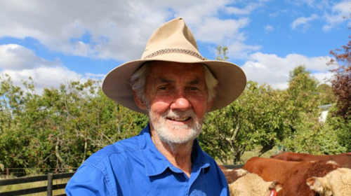 Os restos mortais de Max Hobson foram encontrados na área do incêndio em Longwood na tarde de domingo.