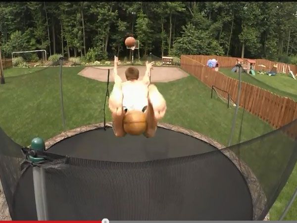 Trampolining hoopster nails jaw-dropping double trick shot