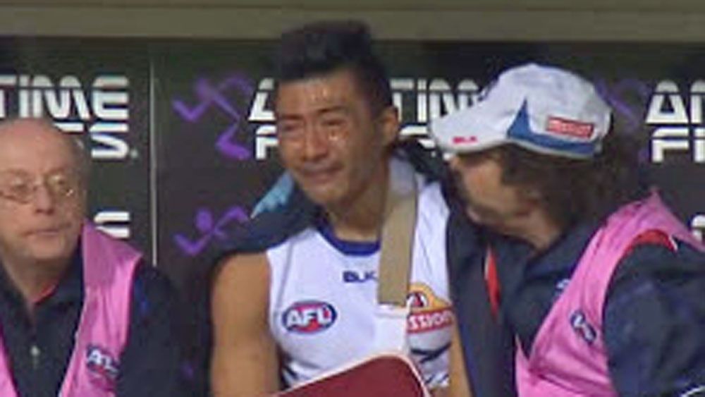 Bulldog Jong in tears after injury