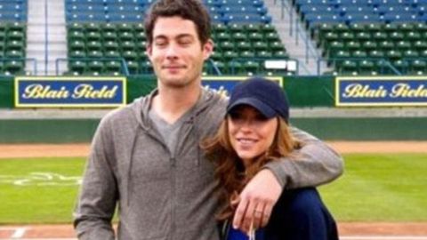 Jennifer Love Hewitt and Brian Hallisay