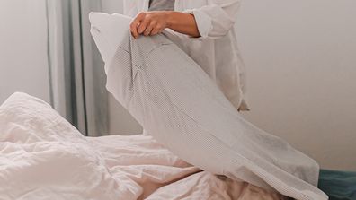 How Often To Change Your Pillowcase, According To A Dermatologist