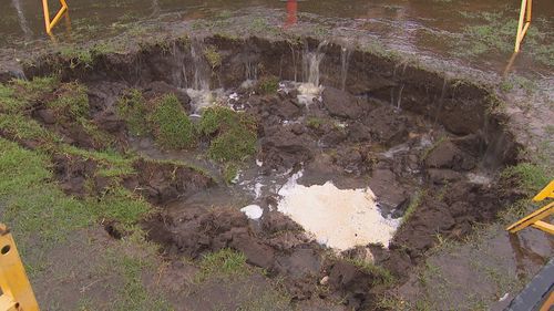 Image of a sinkhole in Cammeray, Sydney.