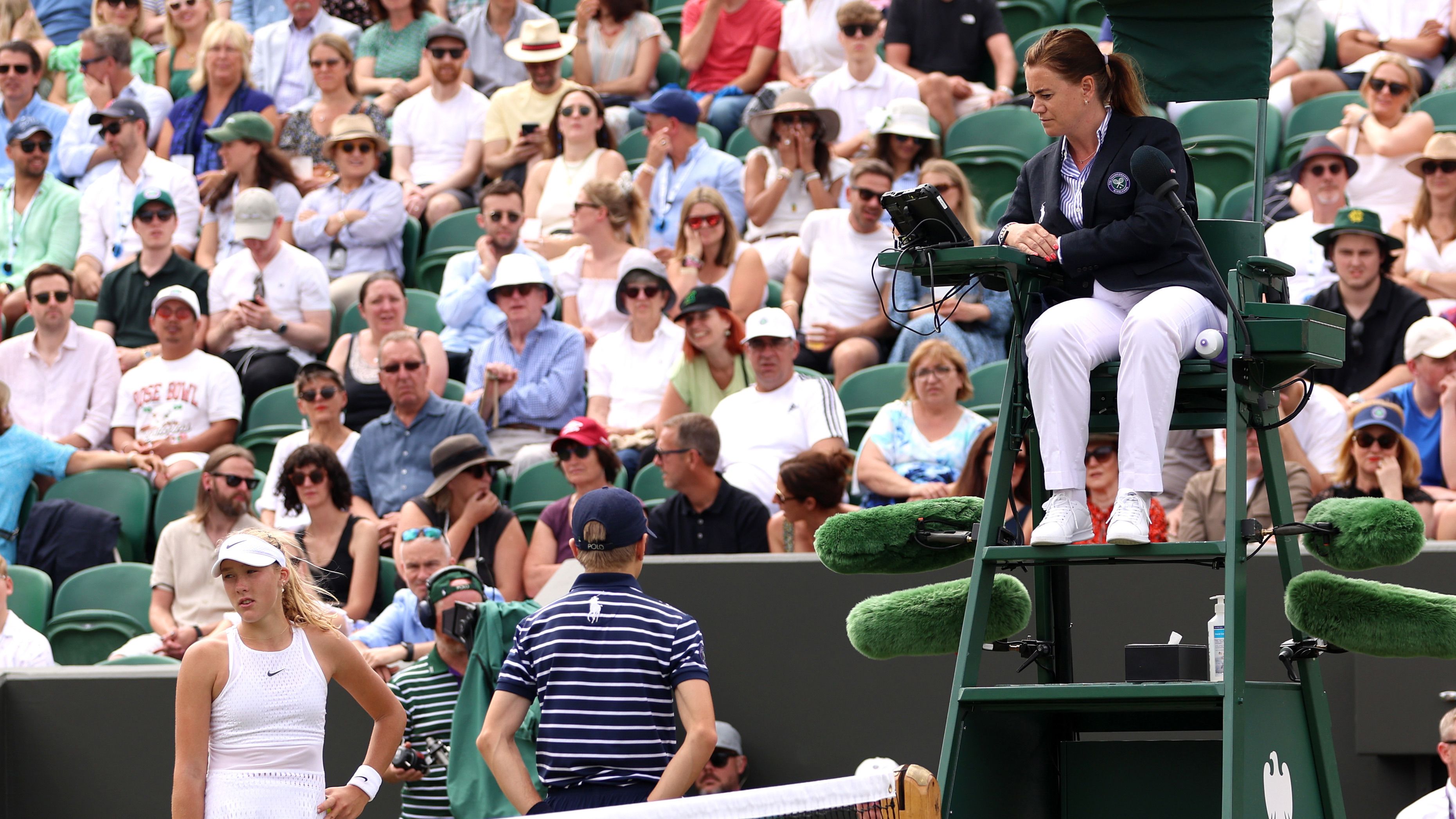Mirra Andreeva repeatedly questioned the chair umpire for a call she felt was wrong.