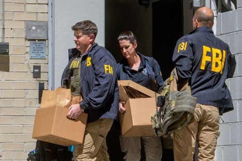 FBI agents