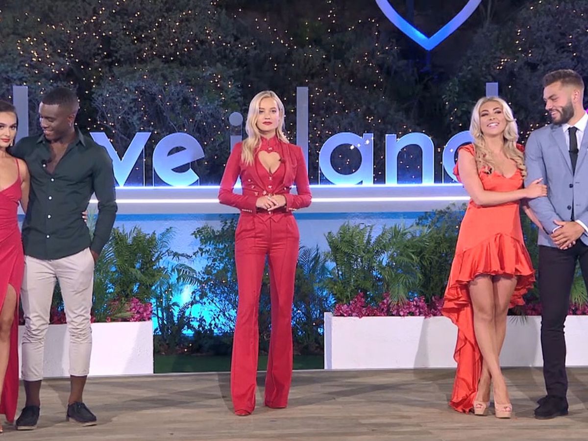 Paige Turley And Finley Tapp Win Winter Love Island Uk Season 6