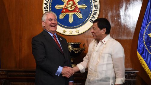 Philippine President Rodrigo Duterte angrily dismissed media questions about human rights abuses by his government when he met with America's top diplomat, Rex Tillerson. (AFP)