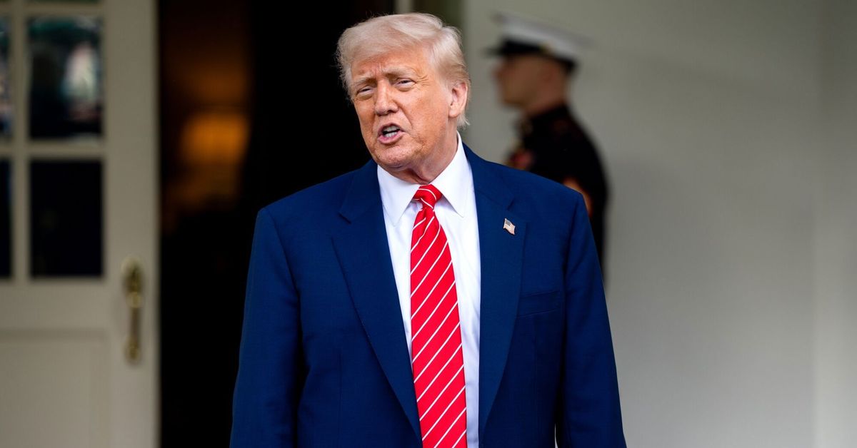 Trump announces he'll sign executive order that aims to cut drug prices