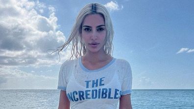 Kim Kardashian shares bikini pic with 'message'  to Kanye West.