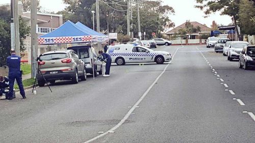 Man found with gunshot wound in beachside Melbourne suburb