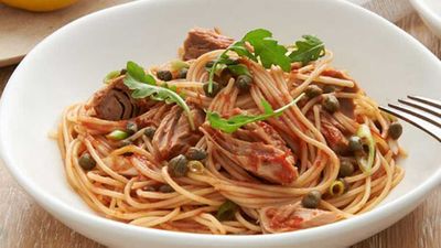 Spaghetti with tuna, lemon and capers