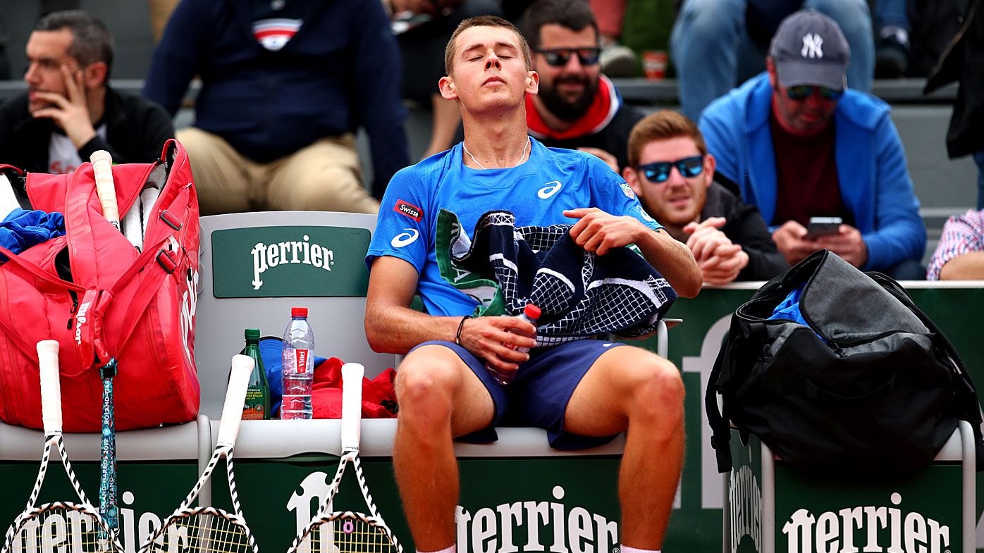Alex de Minaur crashes out of the French Open