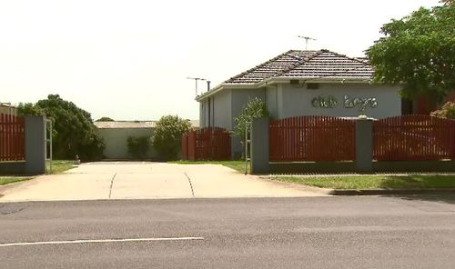 Police believe he was stabbed in the carpark of Club Keys, a nearby massage parlour. (9NEWS)