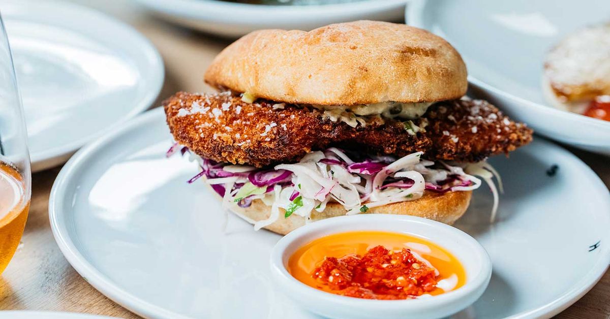 Fish Shop barramundi fish burger - 9Kitchen