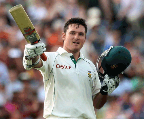 Graeme Smith in test cricket action for South Africa in 2008. (AAP)