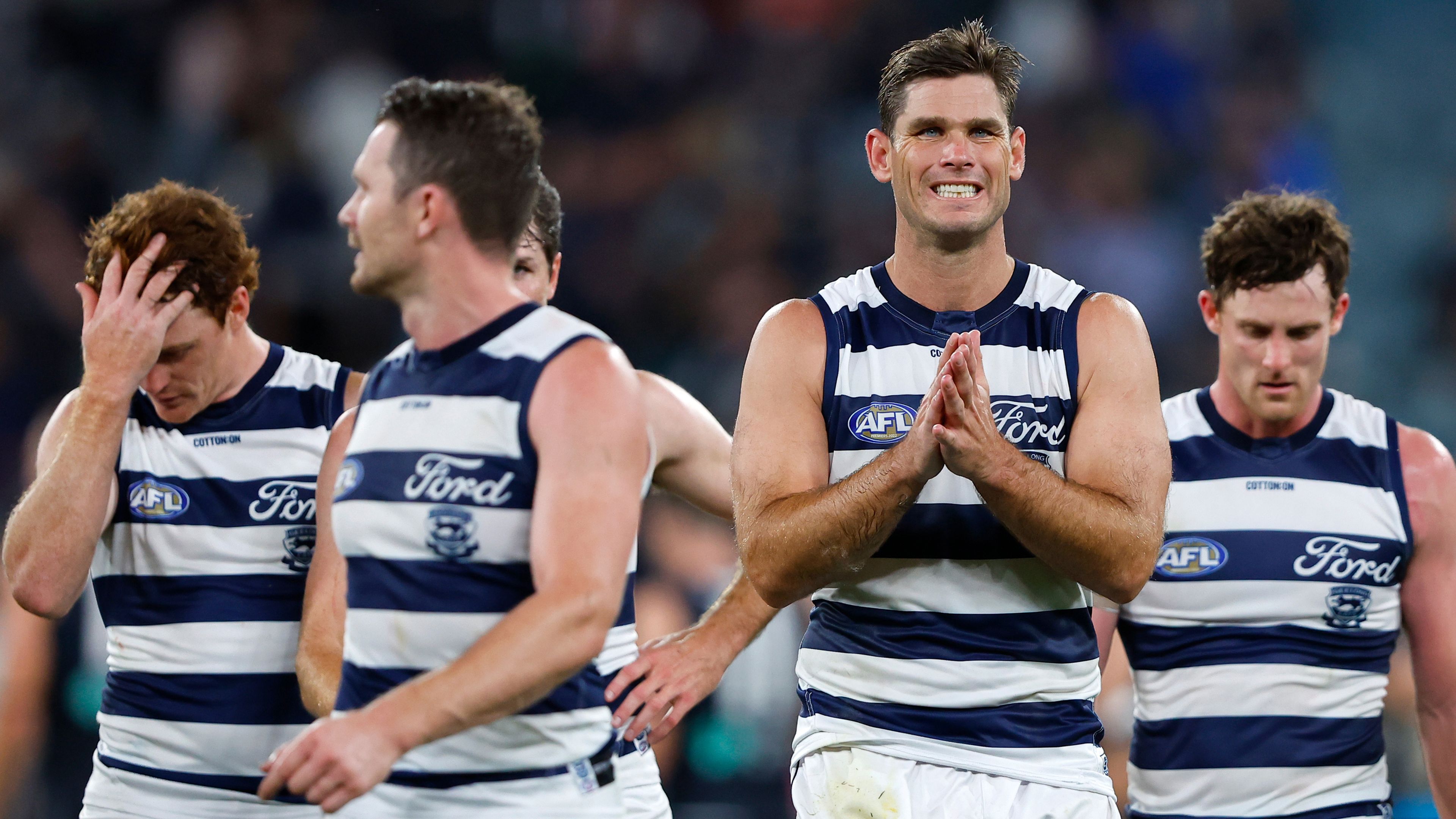 Geelong urged to consider giving Tom Hawkins 'mini pre-season' after summer foot surgery