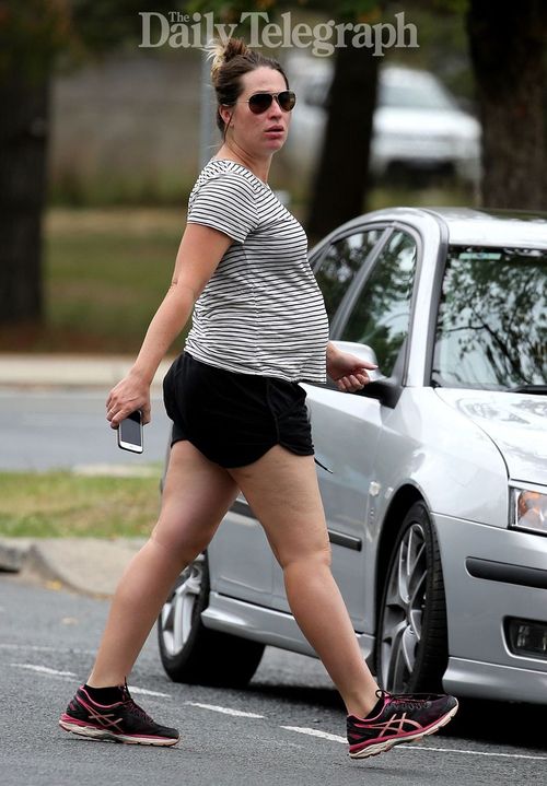 Vikki Campion was snapped looking heavily pregnant earlier this week. (Daily Telegraph)