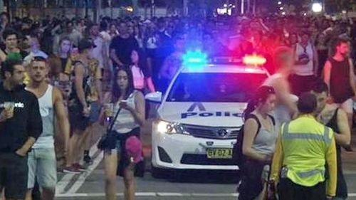 Stereosonic paramedics told not to talk to police after woman's death