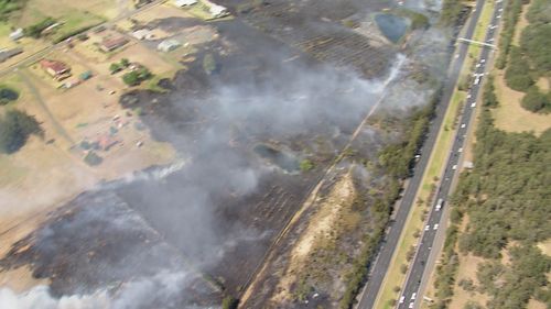 Grass fire at Orchard Hills, Sydney.