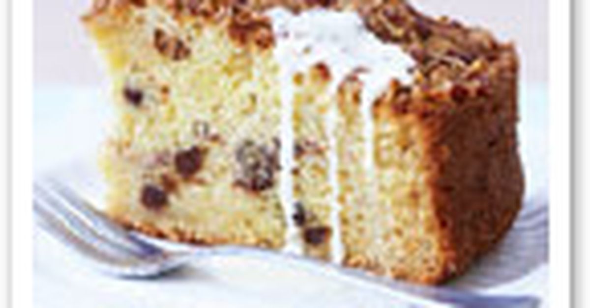 Pecan and apple crumble cake - 9Kitchen