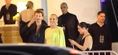 Austin Butler and ex-Vanessa Hudgen's awkward run-in at the Oscars, with Sharon Stone in the midst of it. Oscars 2023.