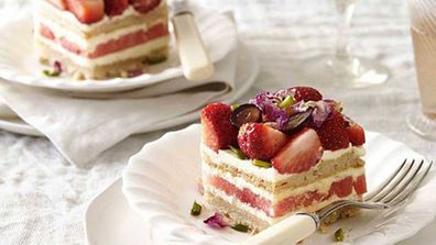 Gâteau aux fraises et à la pastèque