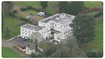 Royal Lodge available for lease