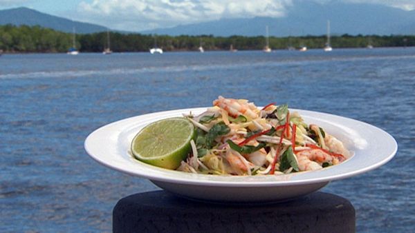 Vietnamese prawn & papaya salad