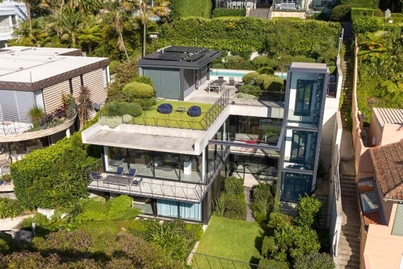 Trophy home for sale in Sydney's Mosman comes with a rooftop pool