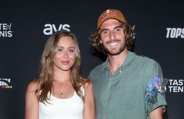 INDIAN WELLS, CALIFORNIA - MARCH 04: (L-R) Paula Badosa and Stefanos Tsitsipas attend Taste Of Tennis Indian Wells 2024 at Hyatt Indian Wells Resort &amp; Spa on March 04, 2024 in Indian Wells, California. (Photo by Rich Polk/Getty Images for AYS Sports Marketing)