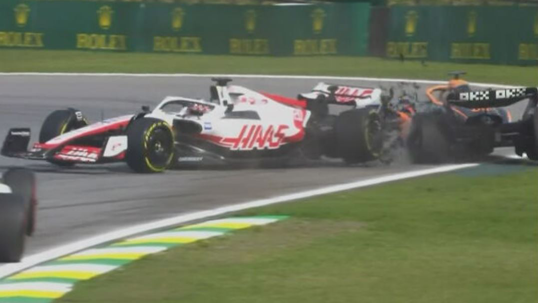 Daniel Ricciardo crashed out of the Brazilian Grand Prix on the opening lap after a collision with Kevin Magnussen.