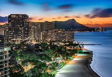 Honolulu is located on which Hawaiian island?