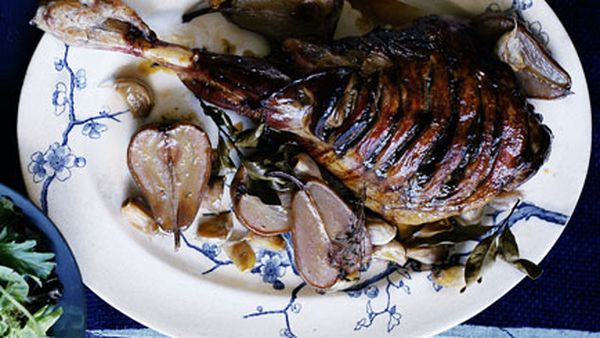 Slow-roasted leg of lamb with rosé pears and cloves of garlic