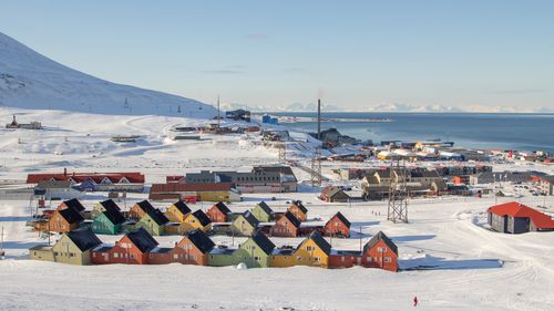 Dettagli della città di Longyearbyen, l'insediamento più settentrionale del mondo. Svalbard. Norvegia.