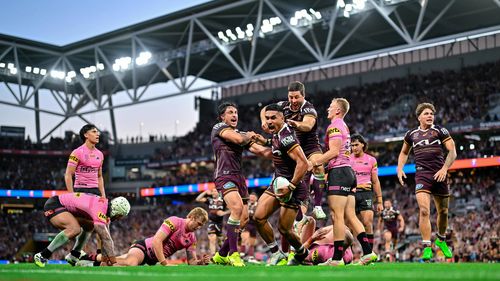 Brisbane Broncos Celebrate Try Over Penrith Panthers 2024 NRL Preliminar final Suncorp Stadium