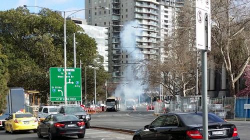 Overhead powerlines cause explosion on Melbourne tram