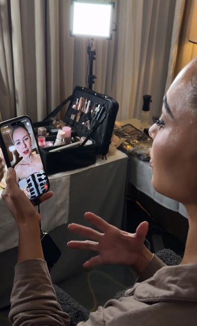 Naomi Watts helps Kim Kardashian with bizarre ‘fashion emergency’ ahead of glamorous red carpet