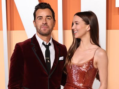 Justin Theroux and Nicole Brydon Bloom attend the 2025 Vanity Fair Oscar Party Hosted By Radhika Jones at Wallis Annenberg Center for the Performing Arts on March 2, 2025 in Beverly Hills, California.  