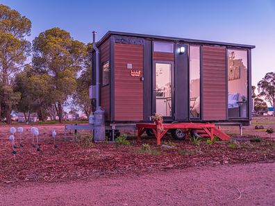 Dandelion Retreat is less than two hours' drive from Adelaide in Lochiel, the house sitting directly opposite the area's famed Lake Bumbunga's bubble gum shores.