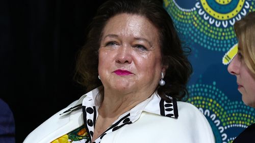 Gina Rinehart partecipa all'annuncio della squadra australiana di nuoto paralimpico di Parigi 2024